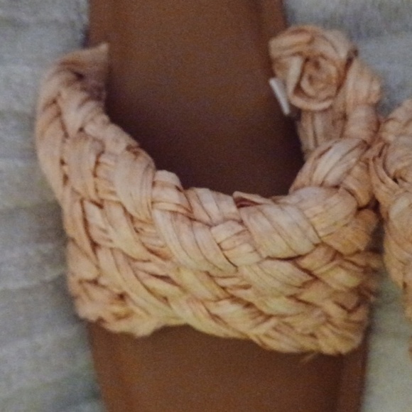 A New Day Woman's Straw Beach  Weave Flat Sandals 7.5 M - Picture 7 of 8